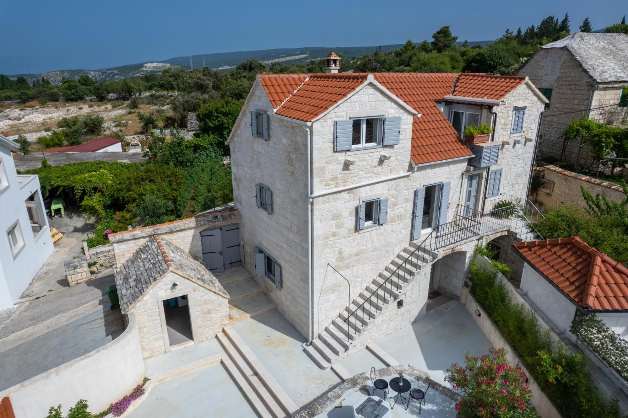 Villa Komelo Škrip エクステリア 写真